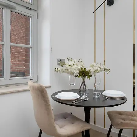 Apartman Urokliwe W Sercu Wroclawia By Renters *